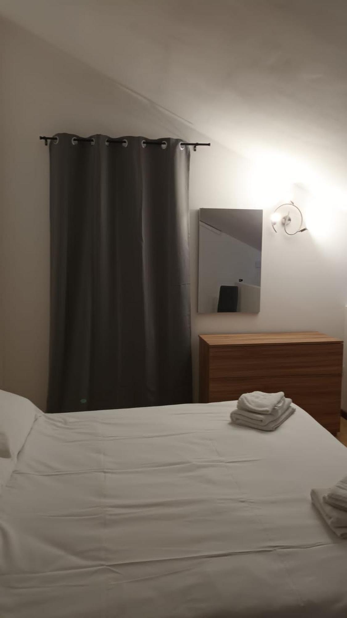 Appartement Casa N 1 Con Parcheggio Privato E Colonnina Ricarica à Livourne Extérieur photo
